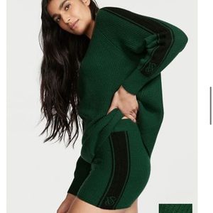 Cashmere short and sweater set